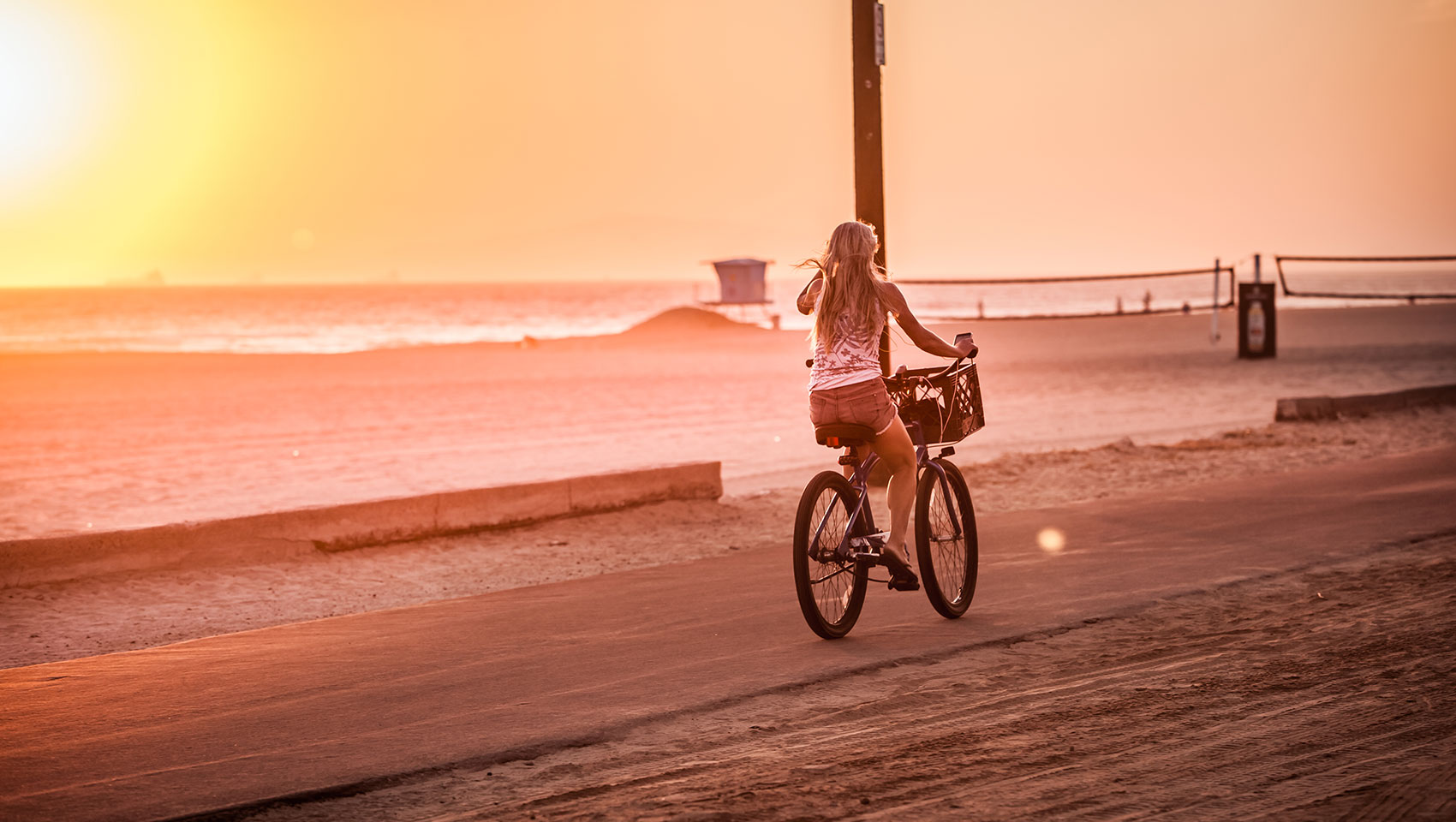 Bicyclist in Huntington Beach