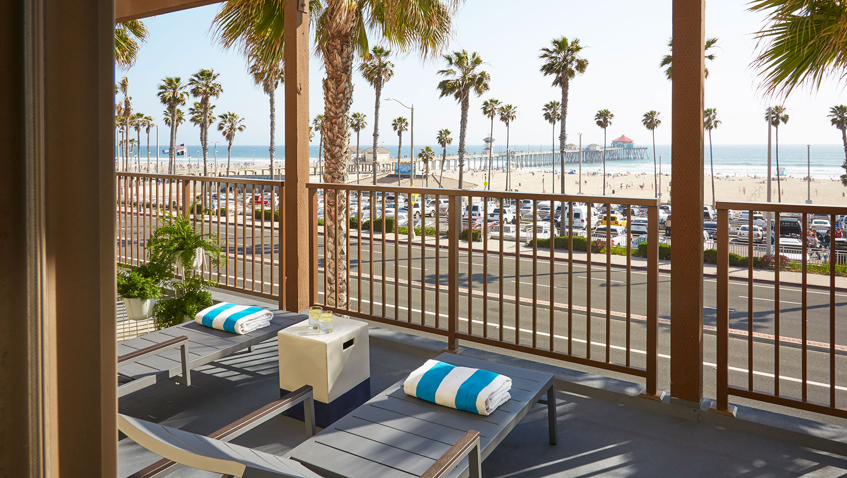 Kimpton Shorebreak Resort Oceanfront Guestroom