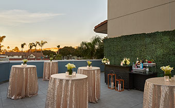 Bungalow Terrace Dining