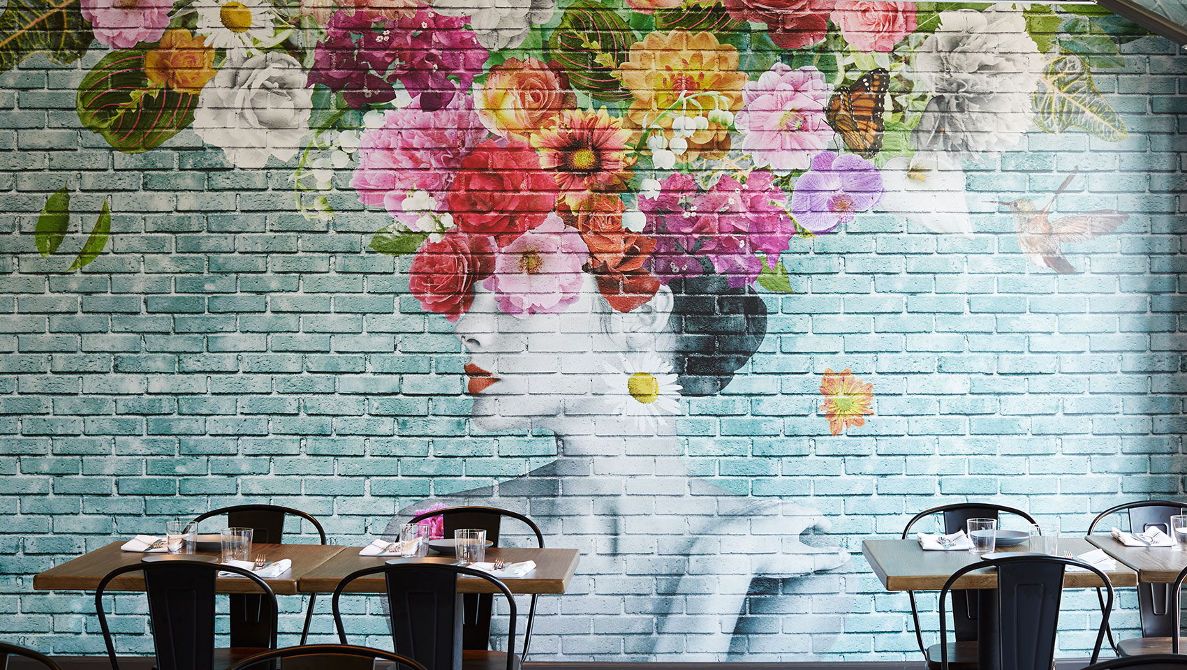 Pacific Hideaway restaurant mural